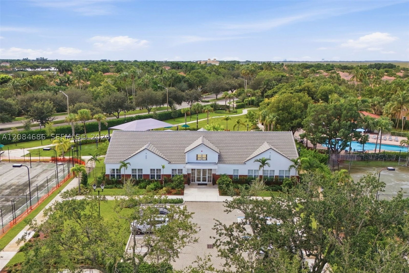 Real estate property located at 1861 Eagle Trace Blvd W, Broward, Fairways At Eagle Trace, Coral Springs, FL