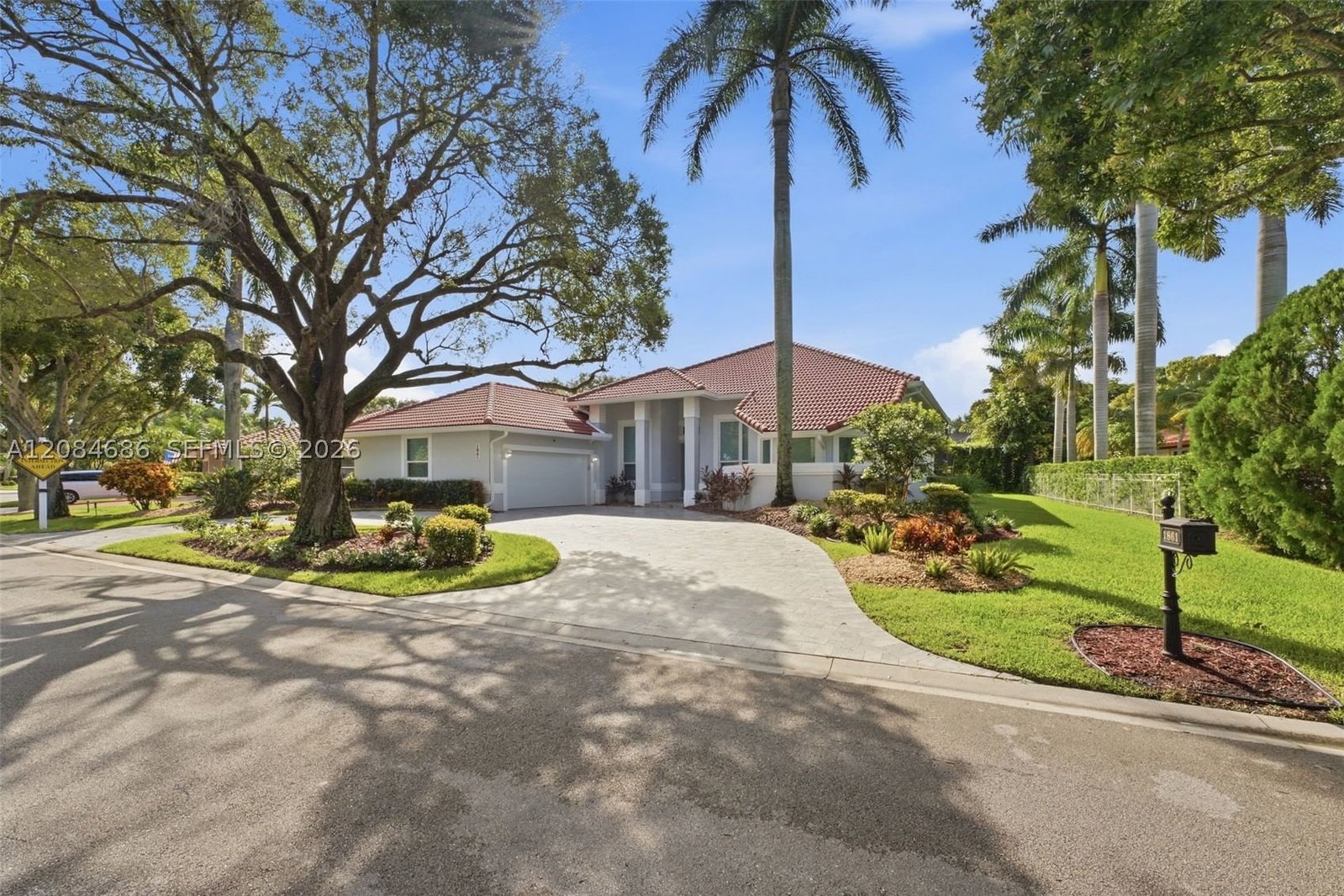 Real estate property located at 1861 Eagle Trace Blvd W, Broward, Fairways At Eagle Trace, Coral Springs, FL