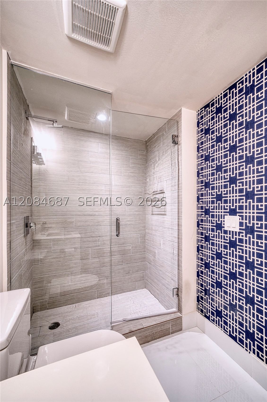Real estate property located at 300 Sunny Isles Blvd #4-1701, Miami-dade, Parque Towers Condo, Sunny Isles Beach, FL
