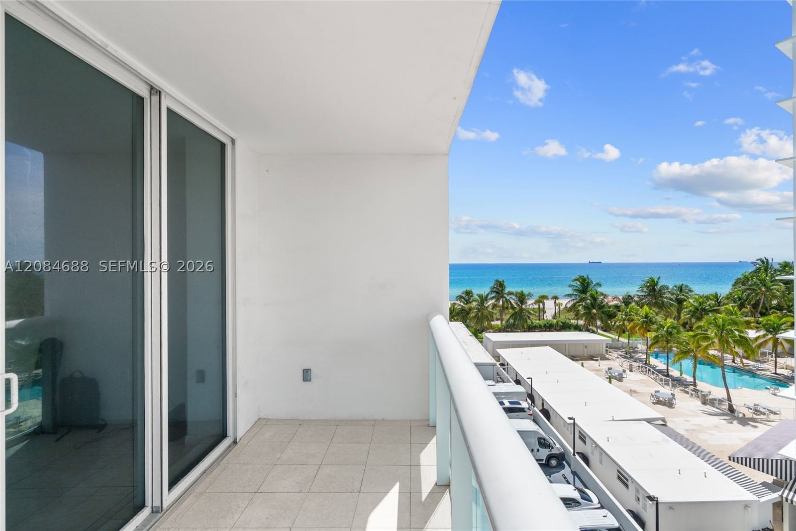 Real estate property located at 5001 Collins Ave #5E, Miami-dade, 0he Carriage Club South C, Miami Beach, FL