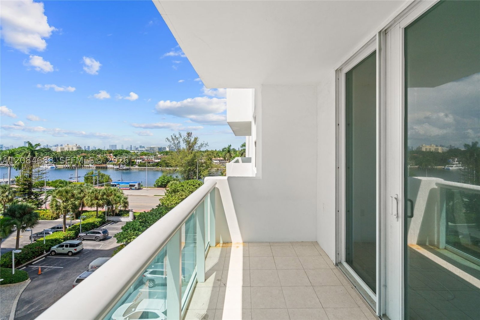 Real estate property located at 5001 Collins Ave #5E, Miami-dade, 0he Carriage Club South C, Miami Beach, FL