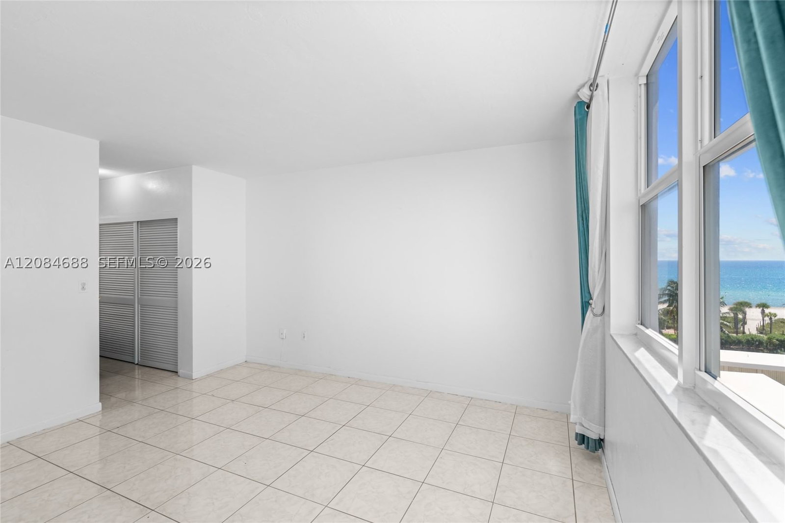 Real estate property located at 5001 Collins Ave #5E, Miami-dade, 0he Carriage Club South C, Miami Beach, FL