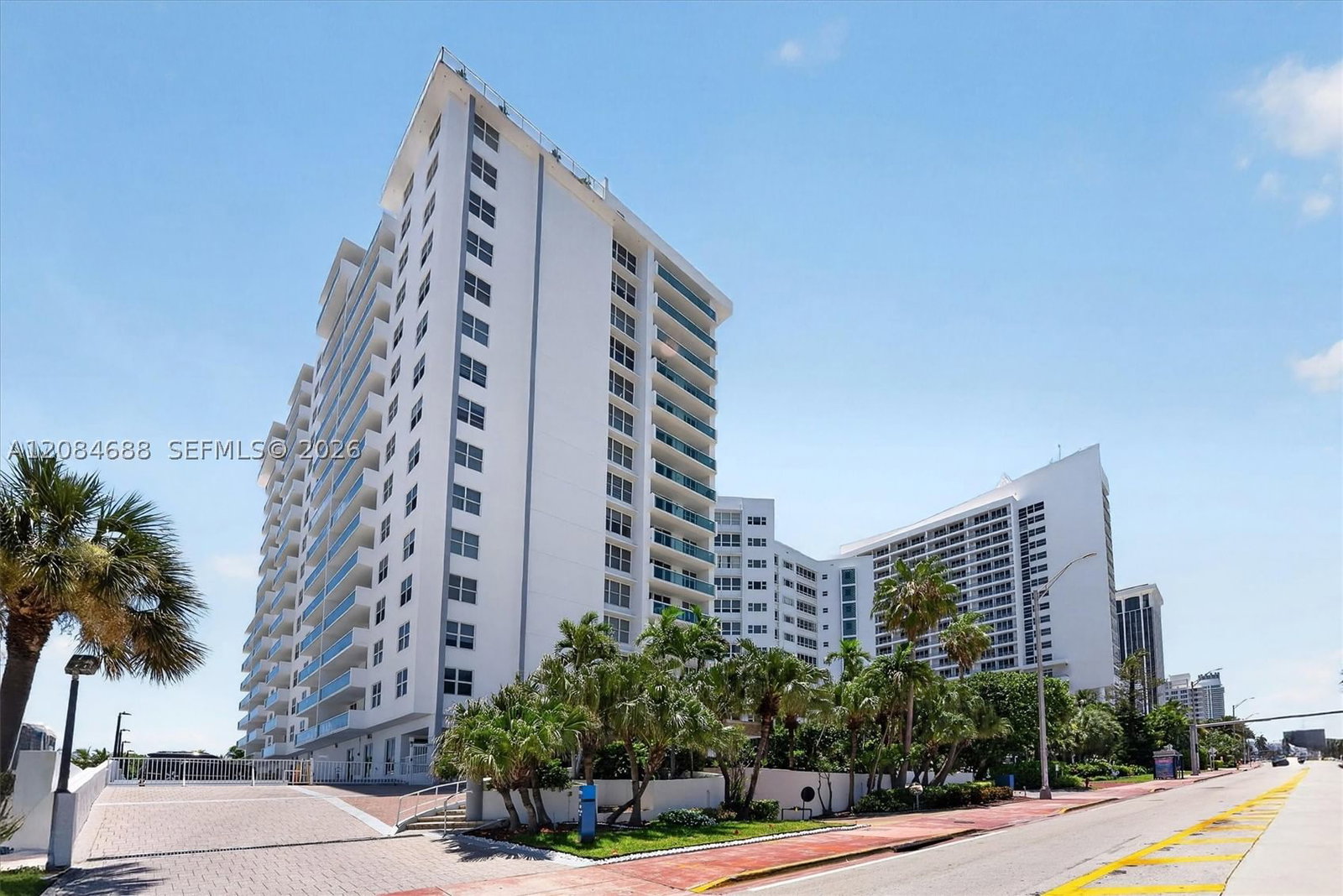 Real estate property located at 5001 Collins Ave #5E, Miami-dade, 0he Carriage Club South C, Miami Beach, FL