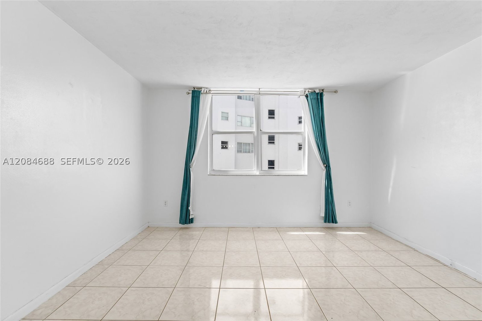Real estate property located at 5001 Collins Ave #5E, Miami-dade, 0he Carriage Club South C, Miami Beach, FL