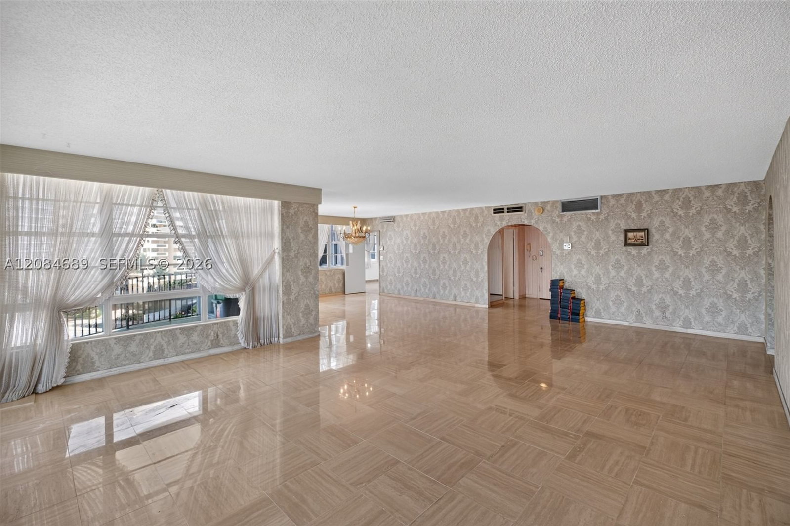 Real estate property located at 5660 Collins Ave #6D, Miami-dade, Fifty Six-sixty Collins A, Miami Beach, FL