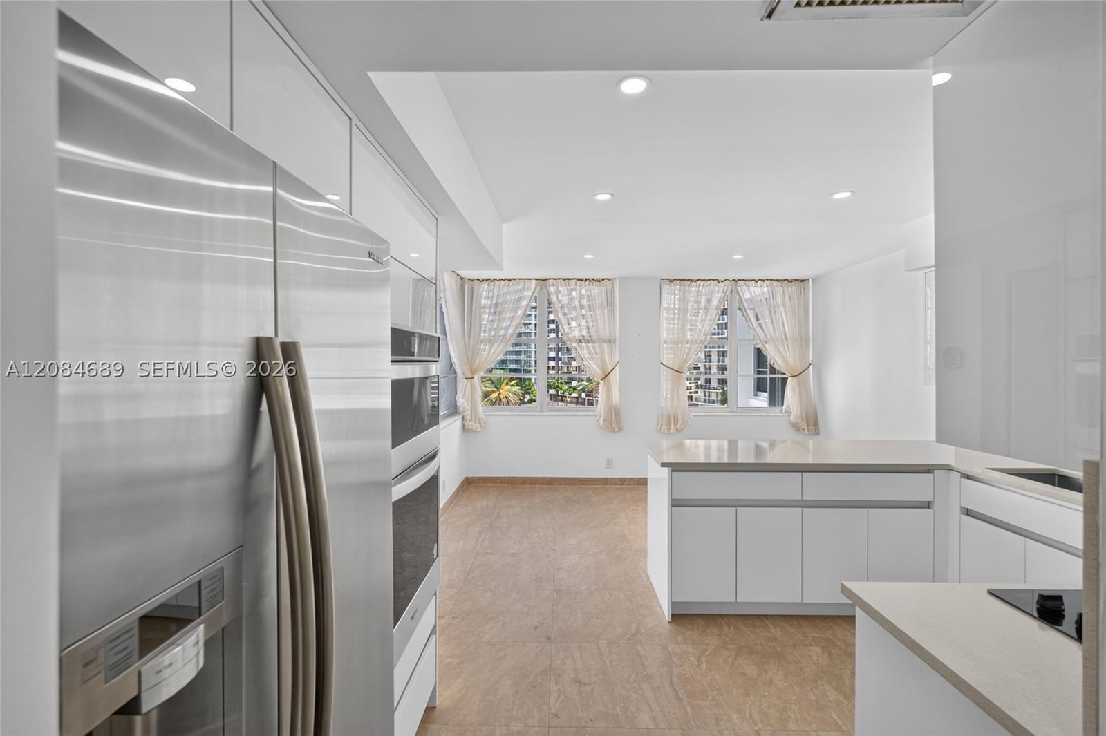 Real estate property located at 5660 Collins Ave #6D, Miami-dade, Fifty Six-sixty Collins A, Miami Beach, FL