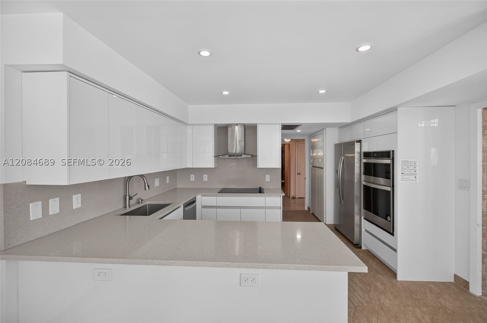 Real estate property located at 5660 Collins Ave #6D, Miami-dade, Fifty Six-sixty Collins A, Miami Beach, FL
