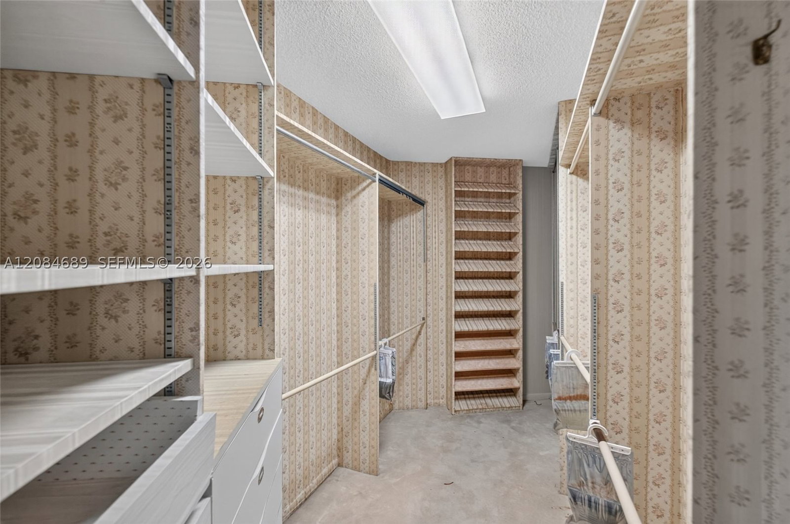 Real estate property located at 5660 Collins Ave #6D, Miami-dade, Fifty Six-sixty Collins A, Miami Beach, FL