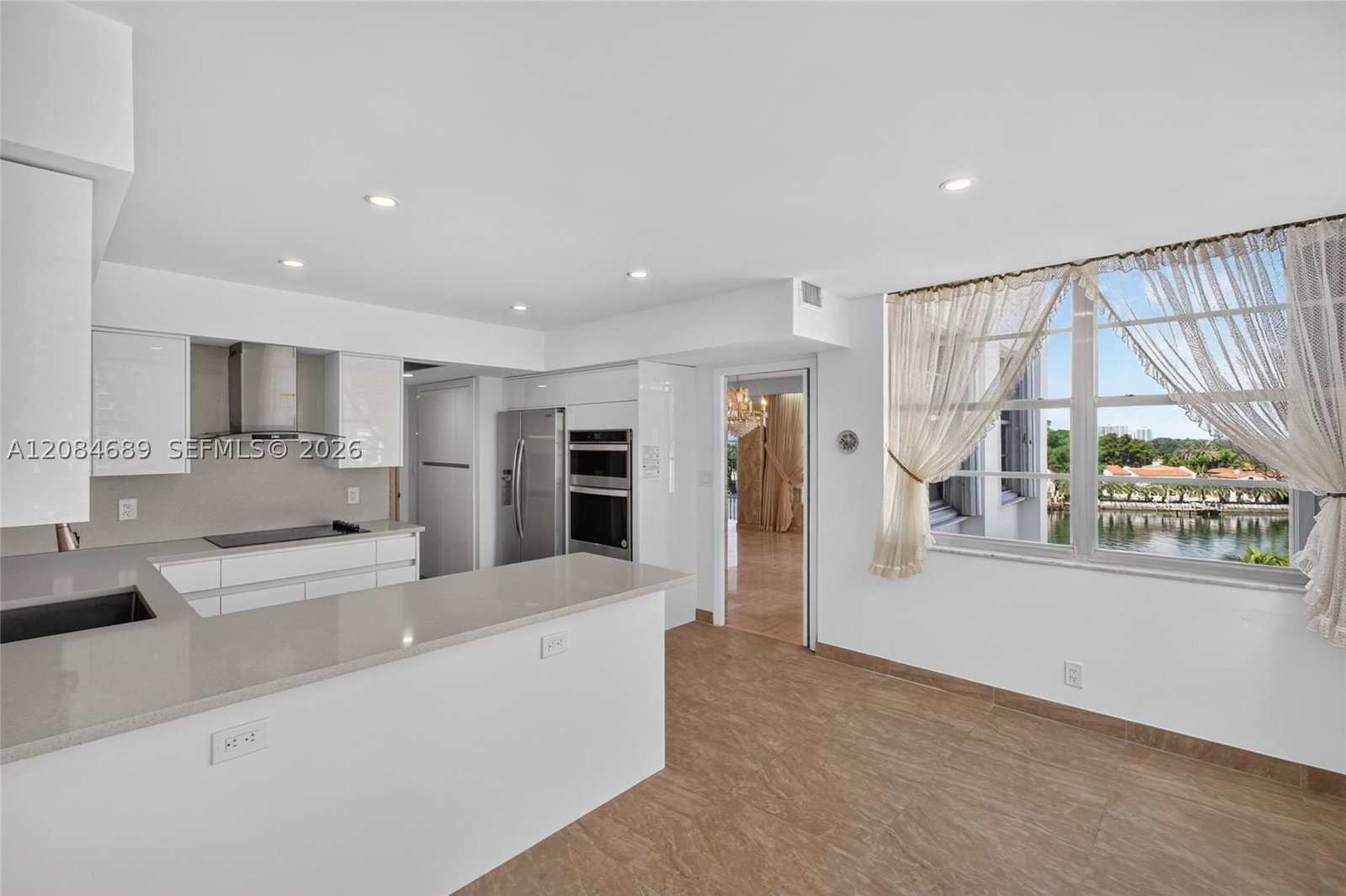 Real estate property located at 5660 Collins Ave #6D, Miami-dade, Fifty Six-sixty Collins A, Miami Beach, FL