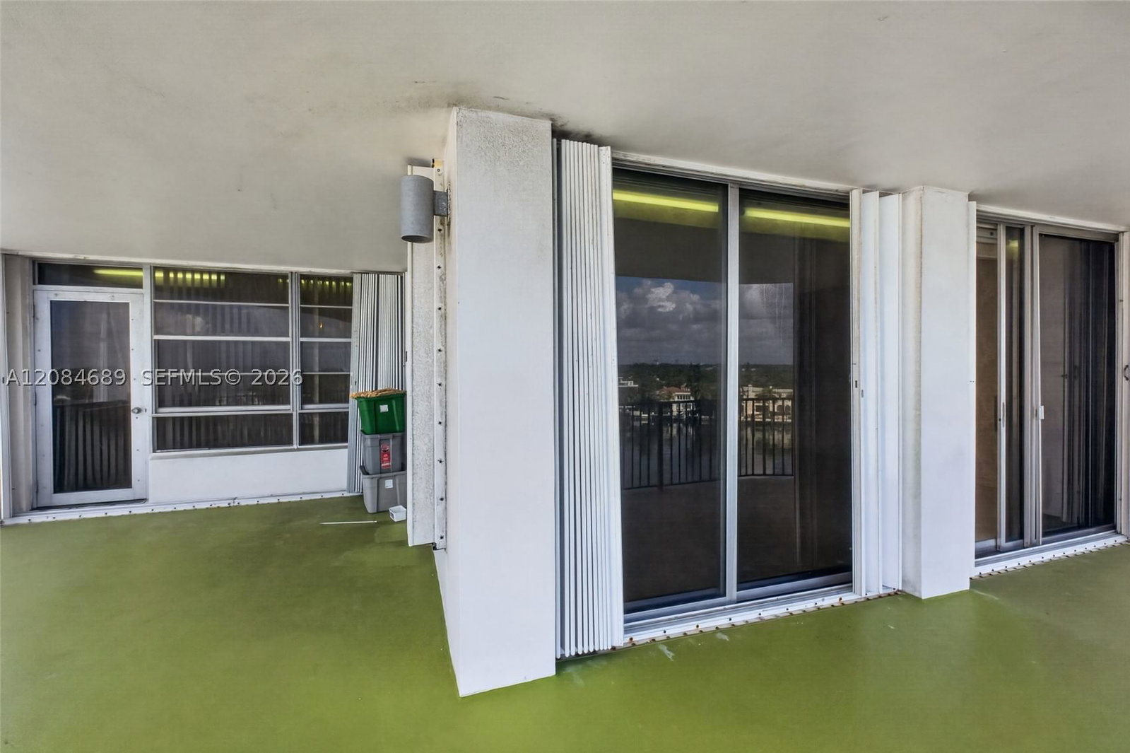 Real estate property located at 5660 Collins Ave #6D, Miami-dade, Fifty Six-sixty Collins A, Miami Beach, FL