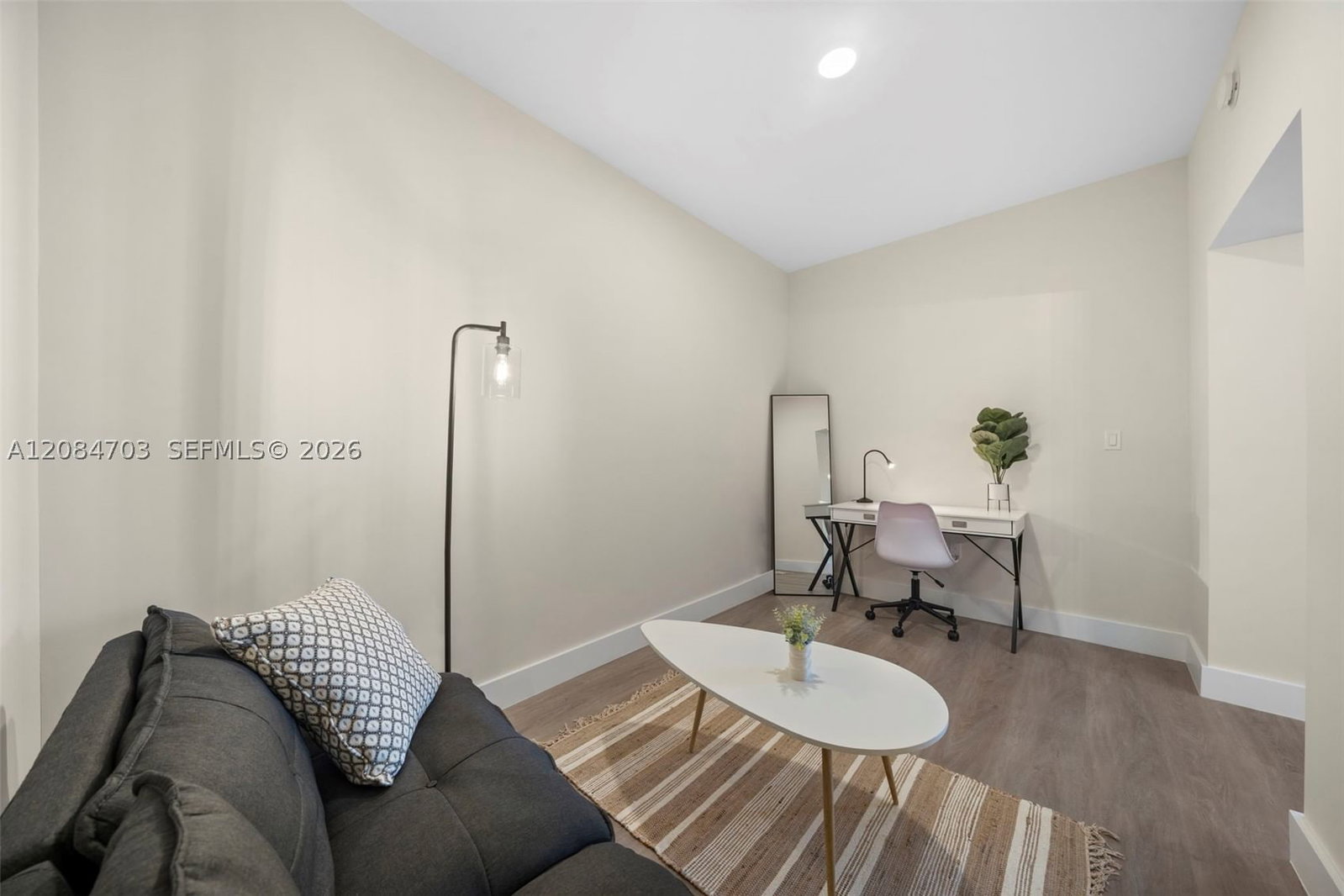 Real estate property located at 1938 Jackson St #306, Broward, Aesthetic Apartments Condo, Hollywood, FL