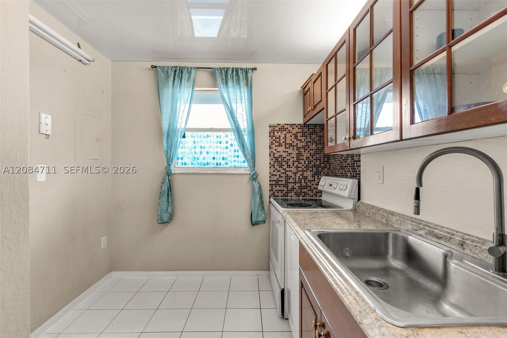 Real estate property located at 1700 191st St #508, Miami-dade, Jade Winds Grp Easter Lil, Miami, FL