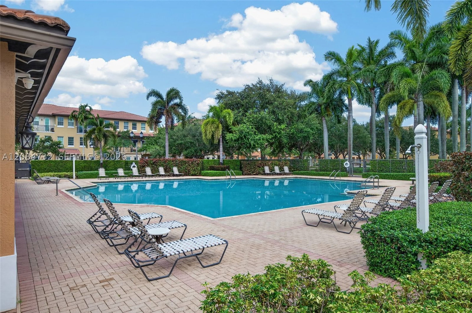 Real estate property located at 628 147th Ter, Broward, Cobblestone, Pembroke Pines, FL