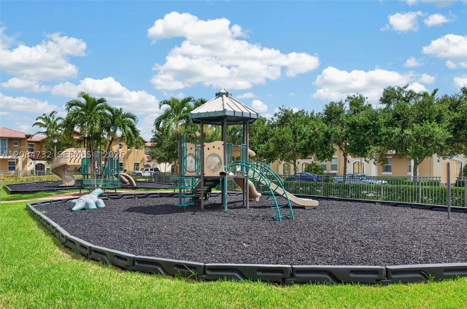 Real estate property located at 628 147th Ter, Broward, Cobblestone, Pembroke Pines, FL