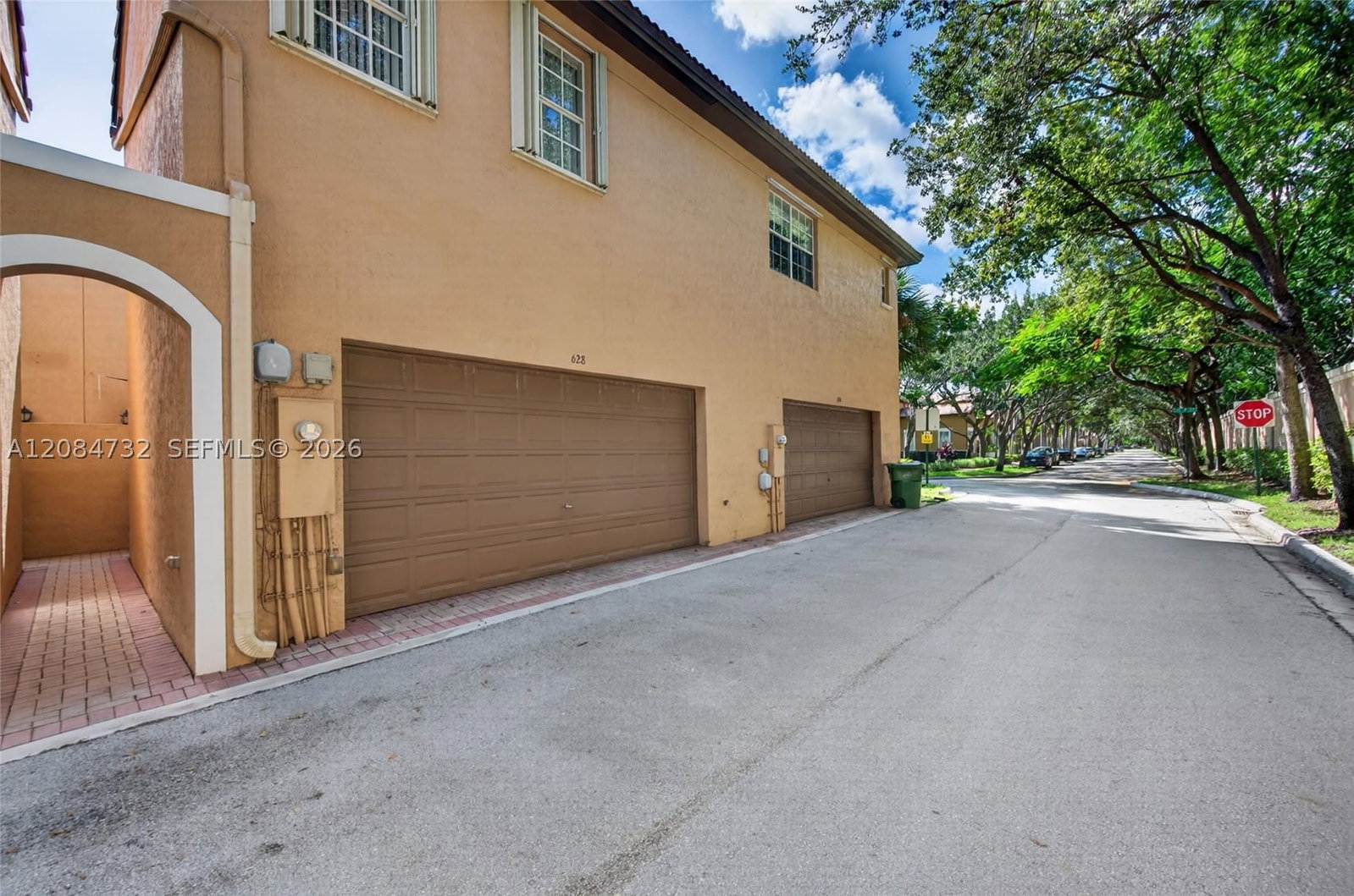 Real estate property located at 628 147th Ter, Broward, Cobblestone, Pembroke Pines, FL