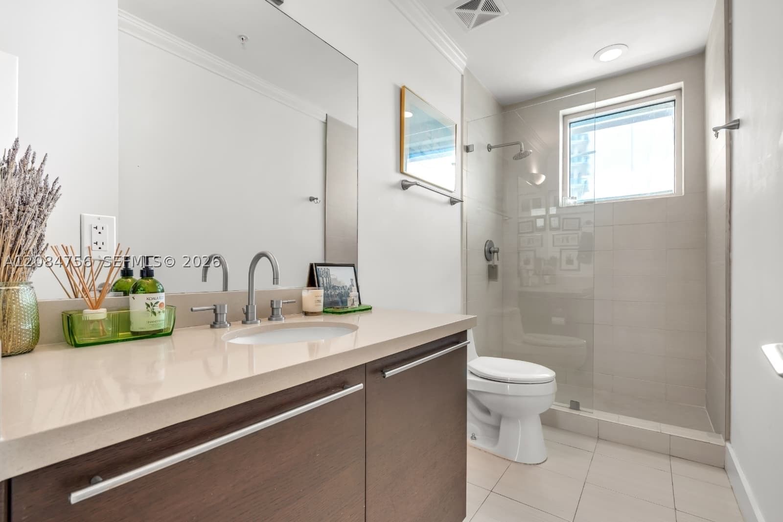 Real estate property located at 7928 East Dr #604, Miami-dade, Eloquence On The Bay Cond, North Bay Village, FL