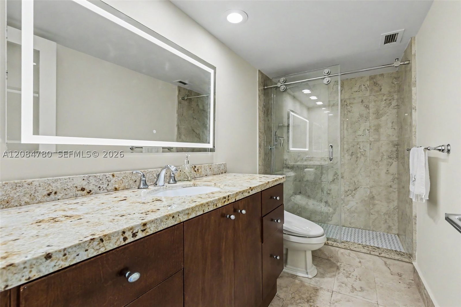 Real estate property located at 1200 Ocean Blvd #17G, Palm Beach, Cloister Beach Towers, Boca Raton, FL