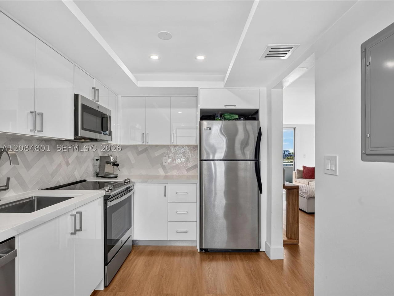 Real estate property located at 8201 Byron Ave #502, Miami-dade, Byron Bay Condo, Miami Beach, FL