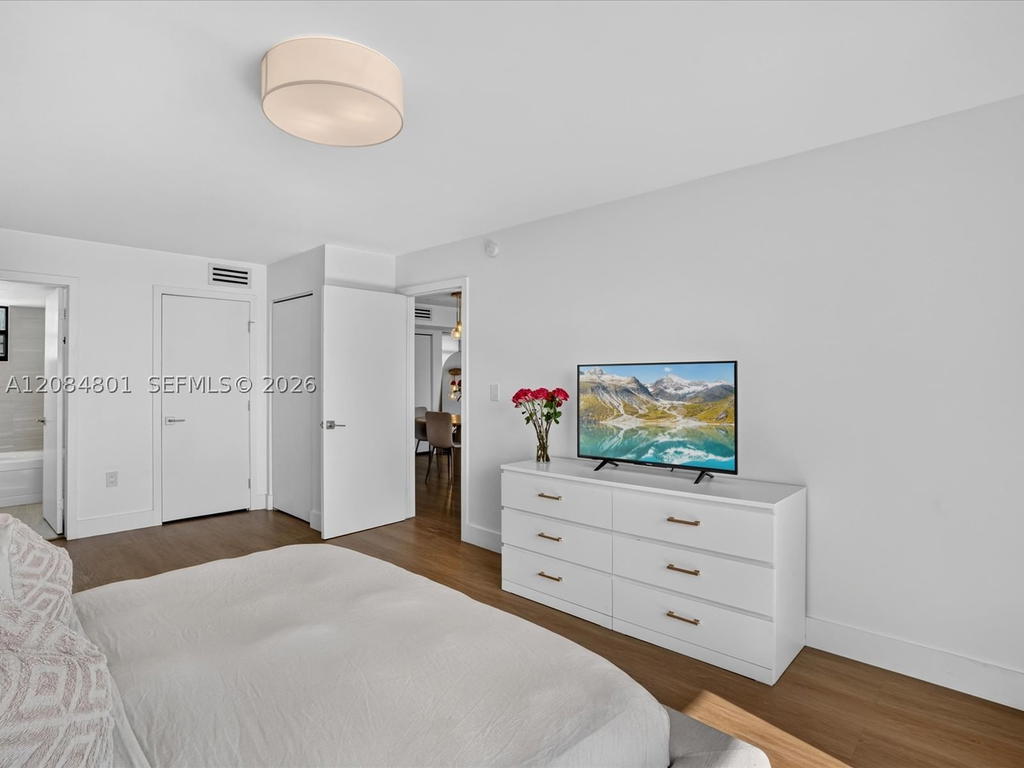 Real estate property located at 8201 Byron Ave #502, Miami-dade, Byron Bay Condo, Miami Beach, FL