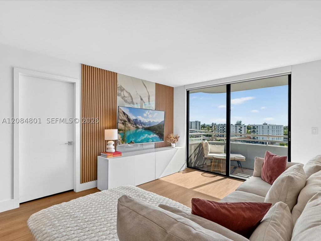 Real estate property located at 8201 Byron Ave #502, Miami-dade, Byron Bay Condo, Miami Beach, FL
