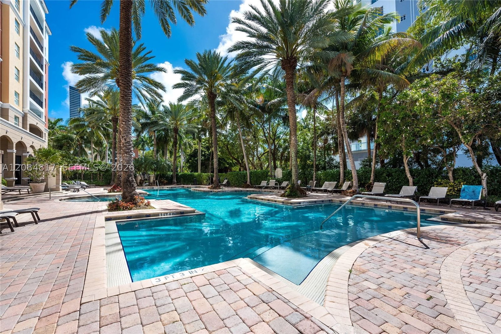 Real estate property located at 17100 Bay Rd #1414, Miami-dade, Porto Bellagio Condo, Sunny Isles Beach, FL