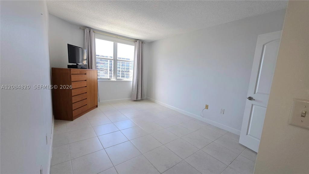 Real estate property located at 1985 Ocean Dr #10N, Broward, Hemispheres Condo, Hallandale Beach, FL