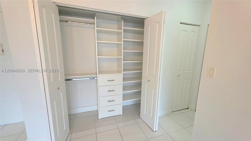 Real estate property located at 1985 Ocean Dr #10N, Broward, Hemispheres Condo, Hallandale Beach, FL