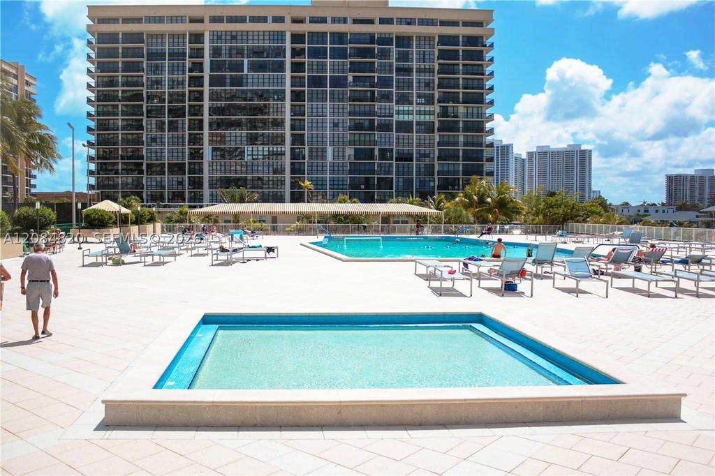 Real estate property located at 1985 Ocean Dr #10N, Broward, Hemispheres Condo, Hallandale Beach, FL
