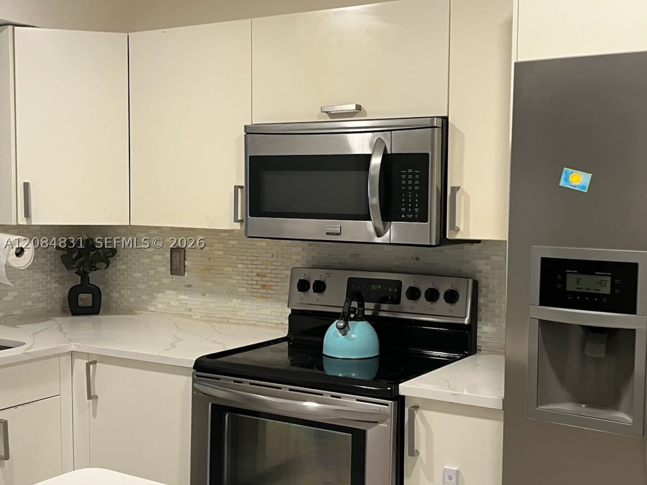 Real estate property located at 3779 Raleigh St, Broward, Hollywood Gardens, Hollywood, FL