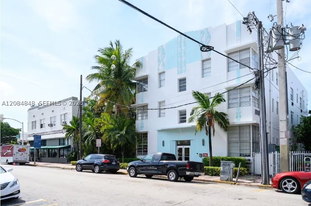 Real estate property located at 420 15th St #205, Miami-dade, The Hudson, Miami Beach, FL