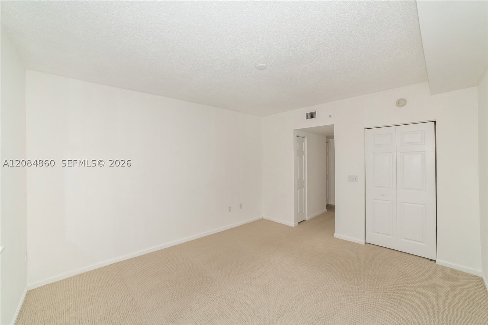 Real estate property located at 17150 Bay Rd #2512, Miami-dade, Porto Bellagio Condo, Sunny Isles Beach, FL