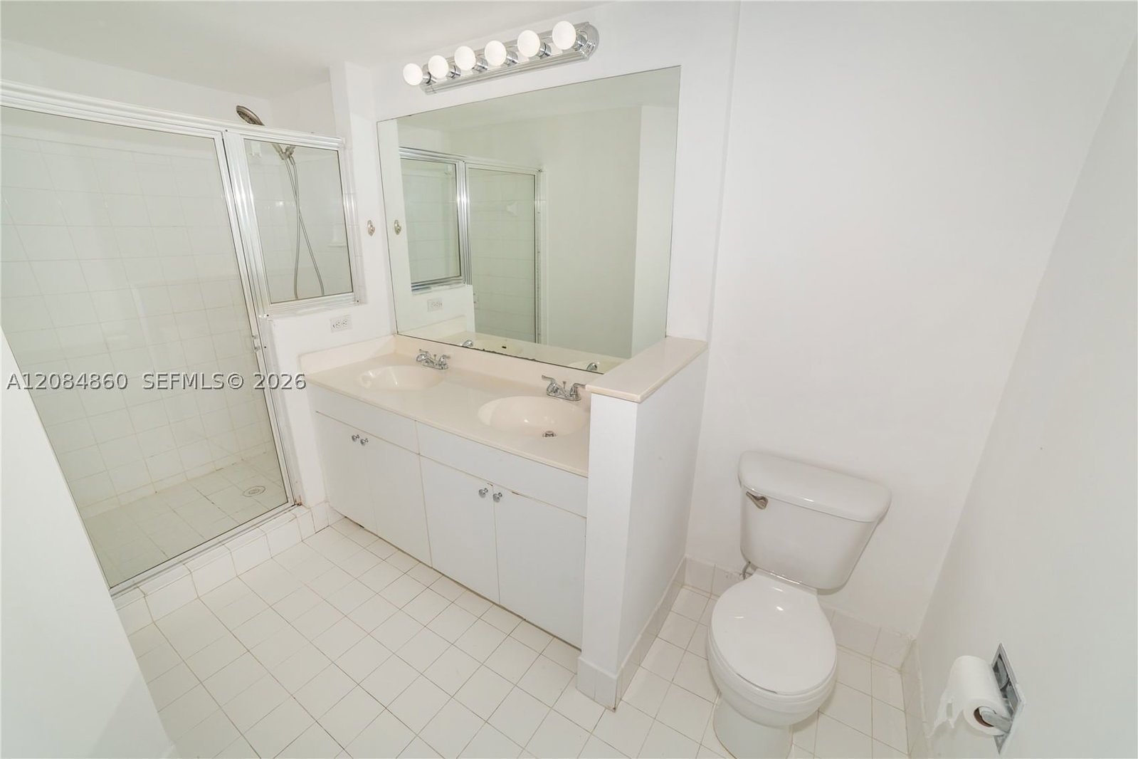 Real estate property located at 17150 Bay Rd #2512, Miami-dade, Porto Bellagio Condo, Sunny Isles Beach, FL
