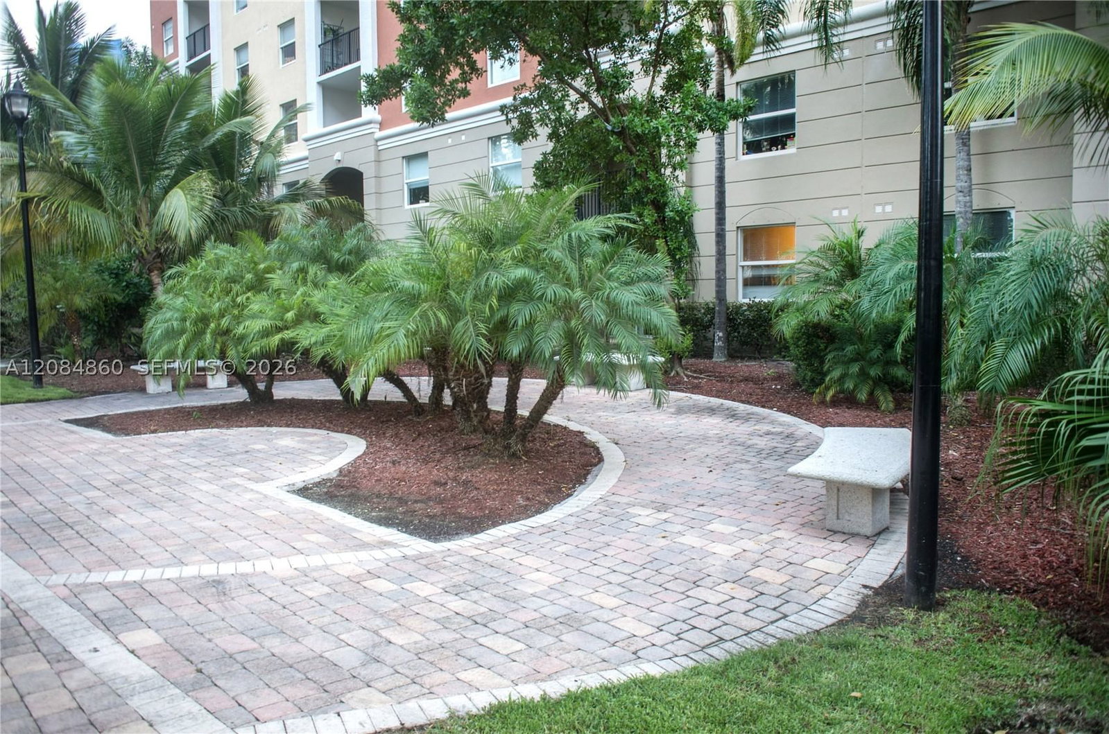Real estate property located at 17150 Bay Rd #2512, Miami-dade, Porto Bellagio Condo, Sunny Isles Beach, FL
