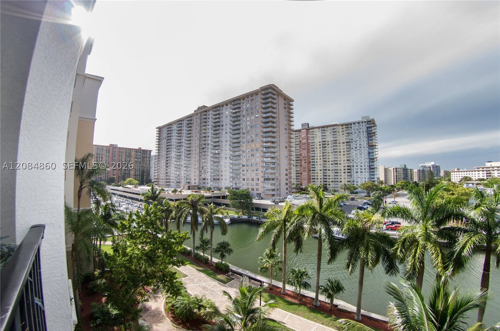 Real estate property located at 17150 Bay Rd #2512, Miami-dade, Porto Bellagio Condo, Sunny Isles Beach, FL
