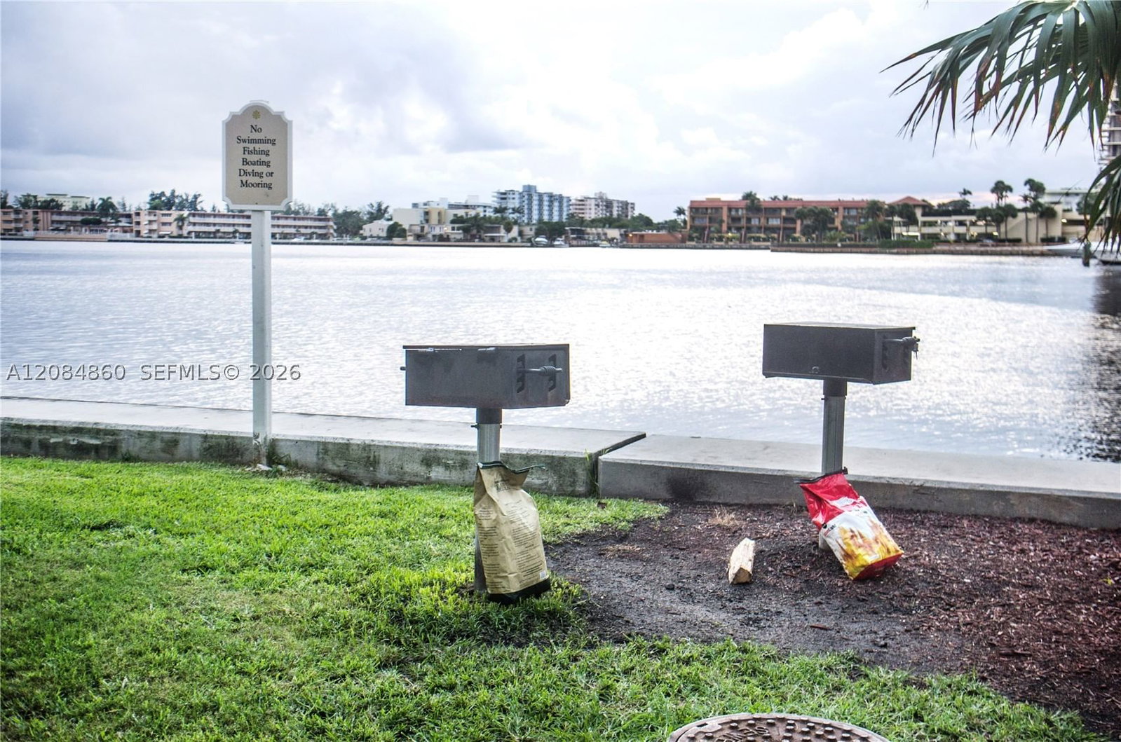 Real estate property located at 17150 Bay Rd #2512, Miami-dade, Porto Bellagio Condo, Sunny Isles Beach, FL