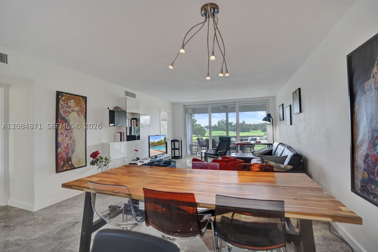 Real estate property located at 2681 Course Dr #204, Broward, No 22 Palm-aire Country C, Pompano Beach, FL
