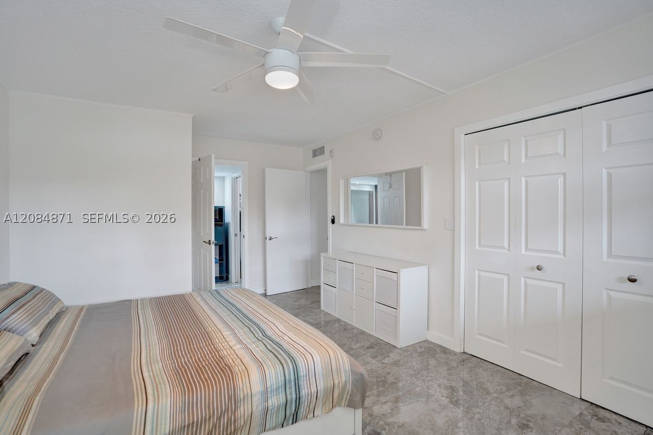 Real estate property located at 2681 Course Dr #204, Broward, No 22 Palm-aire Country C, Pompano Beach, FL