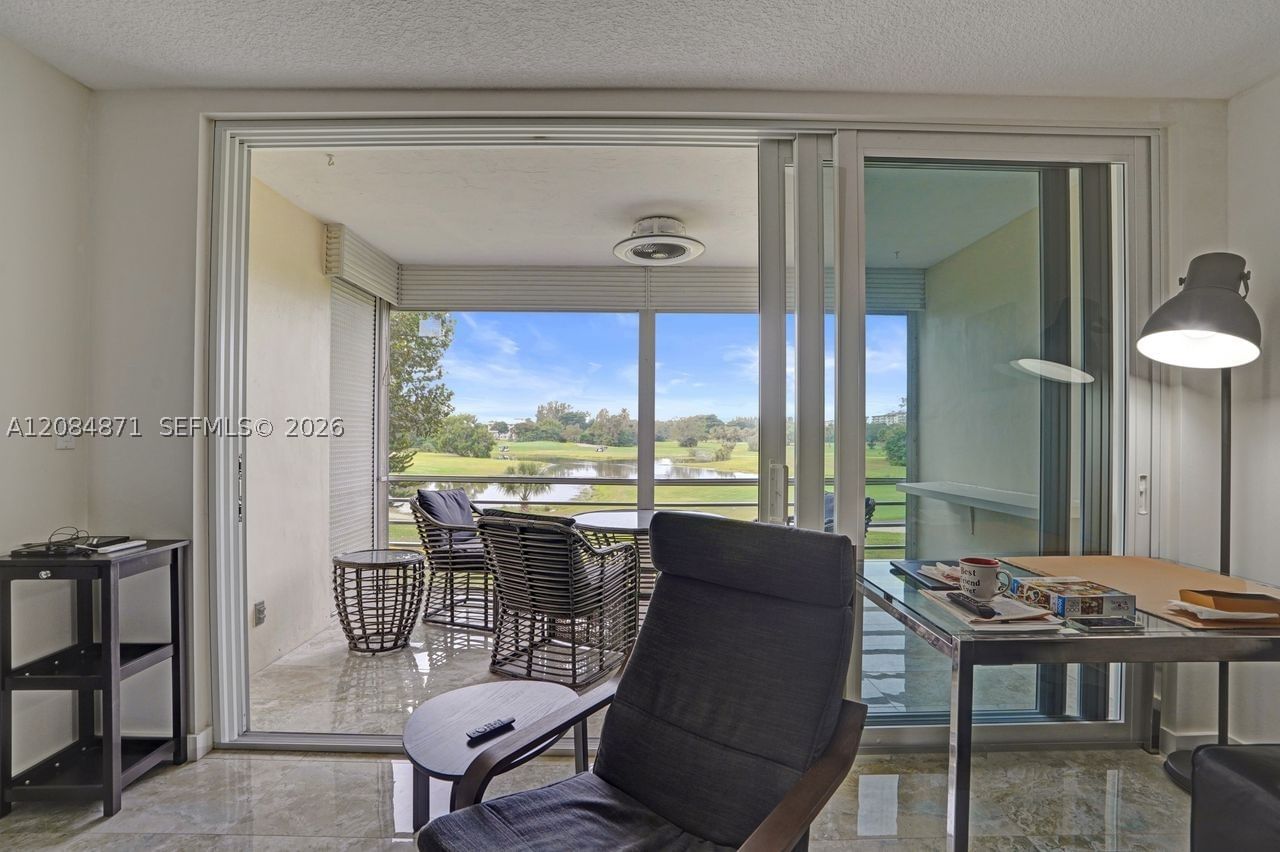 Real estate property located at 2681 Course Dr #204, Broward, No 22 Palm-aire Country C, Pompano Beach, FL