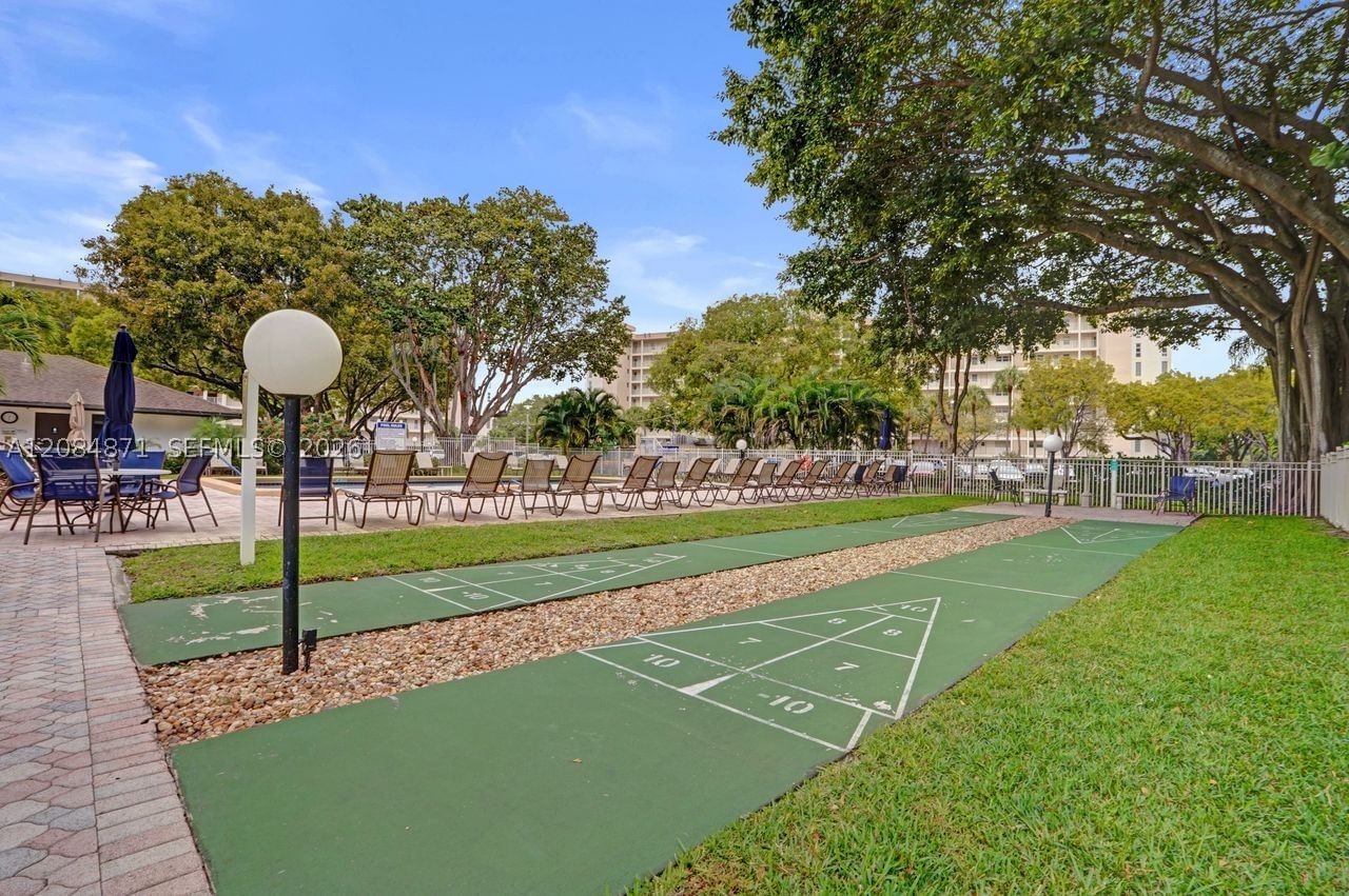 Real estate property located at 2681 Course Dr #204, Broward, No 22 Palm-aire Country C, Pompano Beach, FL
