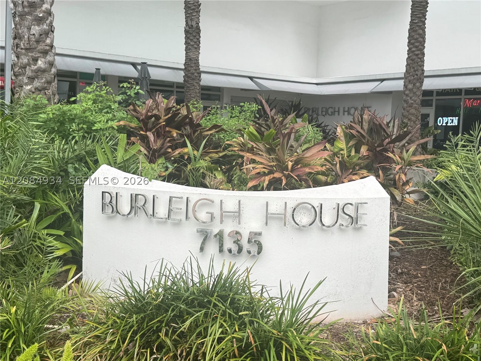 Real estate property located at 7135 Collins Ave #1806, Miami-dade, Burleigh House Condo, Miami Beach, FL