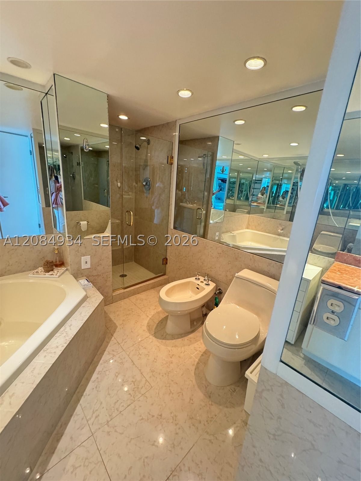 Real estate property located at 7135 Collins Ave #1806, Miami-dade, Burleigh House Condo, Miami Beach, FL