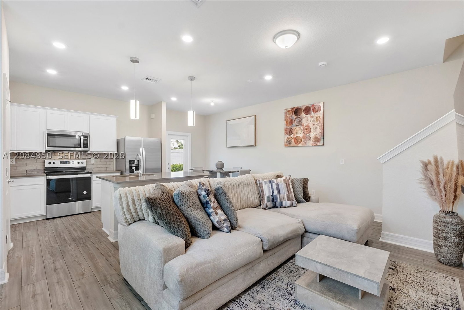 Real estate property located at 2905 Olivia Ave, Broward, Somerset Plaza, Lauderdale Lakes, FL
