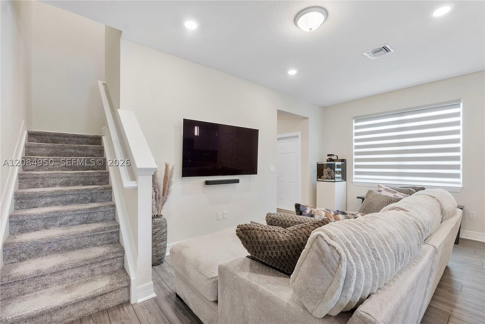 Real estate property located at 2905 Olivia Ave, Broward, Somerset Plaza, Lauderdale Lakes, FL