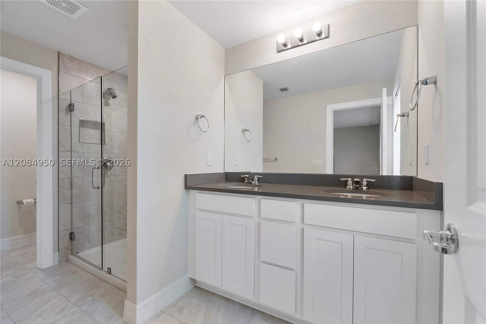 Real estate property located at 2905 Olivia Ave, Broward, Somerset Plaza, Lauderdale Lakes, FL