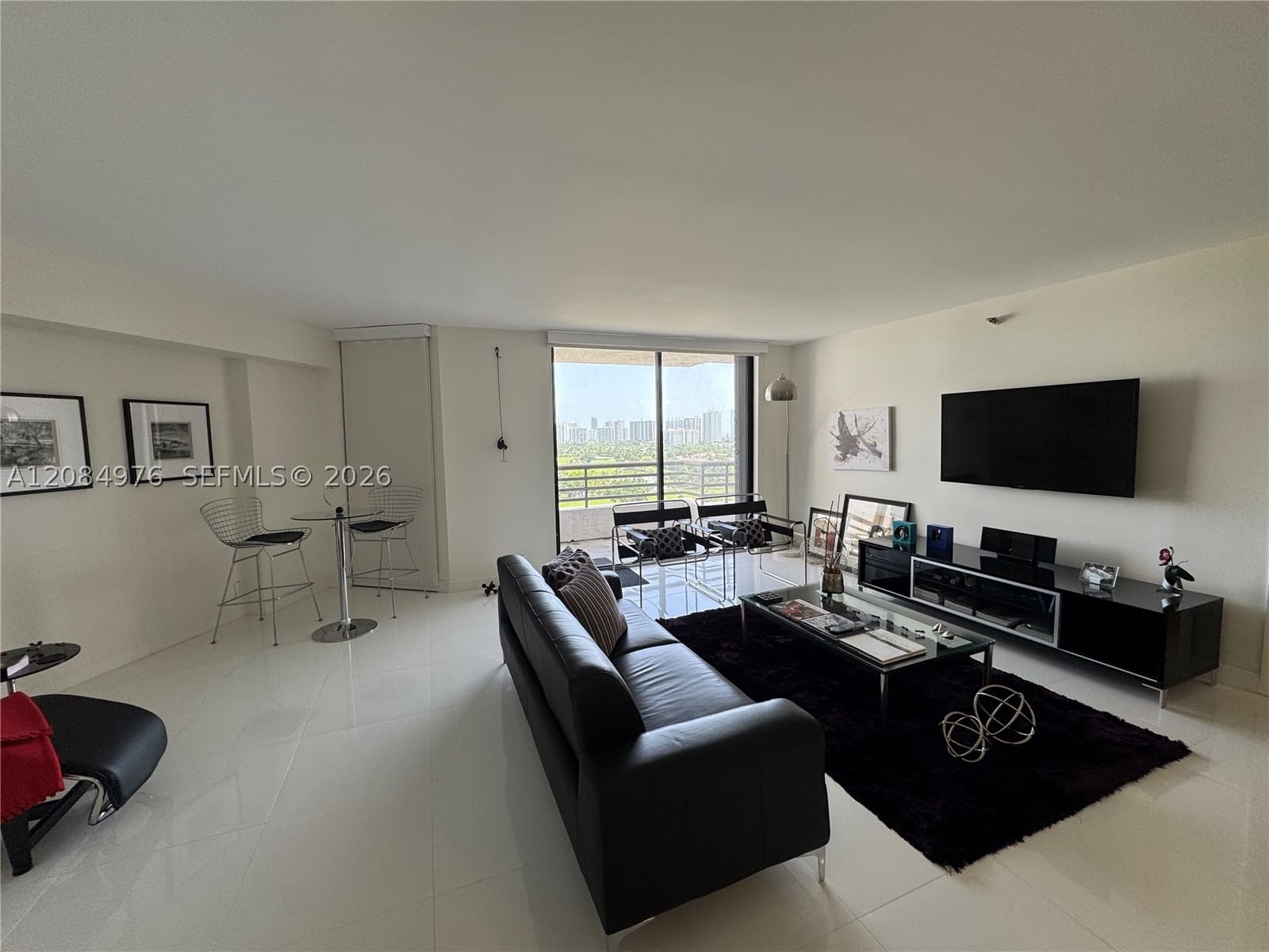 Real estate property located at 3300 191st St #1710, Miami-dade, Parc Central Aventura Sou, Aventura, FL
