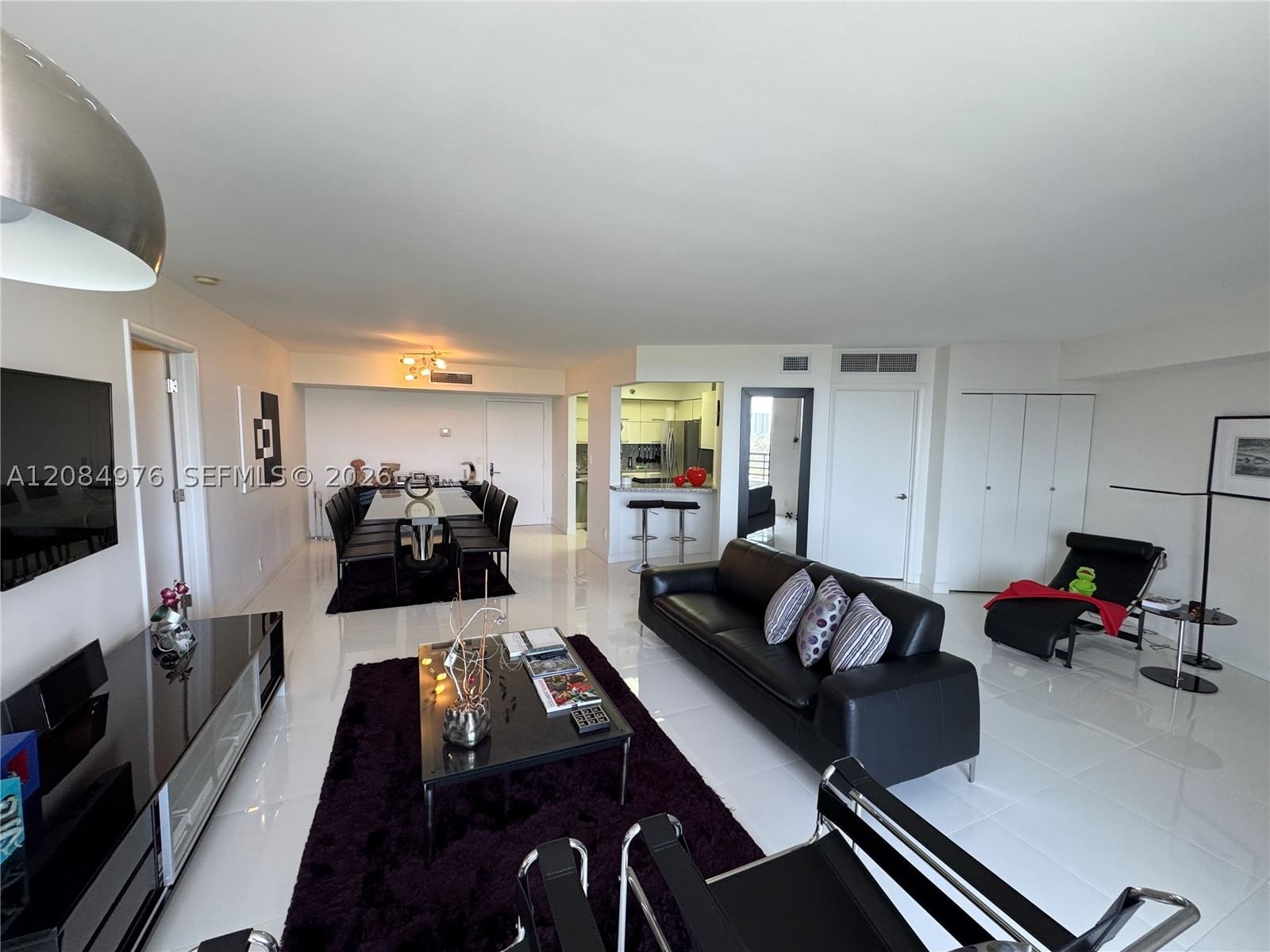Real estate property located at 3300 191st St #1710, Miami-dade, Parc Central Aventura Sou, Aventura, FL