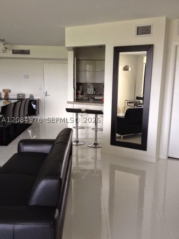 Real estate property located at 3300 191st St #1710, Miami-dade, Parc Central Aventura Sou, Aventura, FL