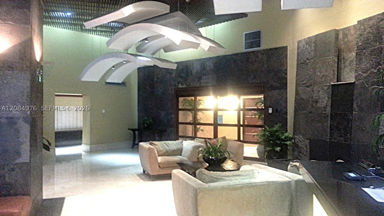 Real estate property located at 3300 191st St #1710, Miami-dade, Parc Central Aventura Sou, Aventura, FL