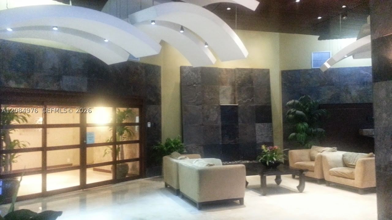 Real estate property located at 3300 191st St #1710, Miami-dade, Parc Central Aventura Sou, Aventura, FL