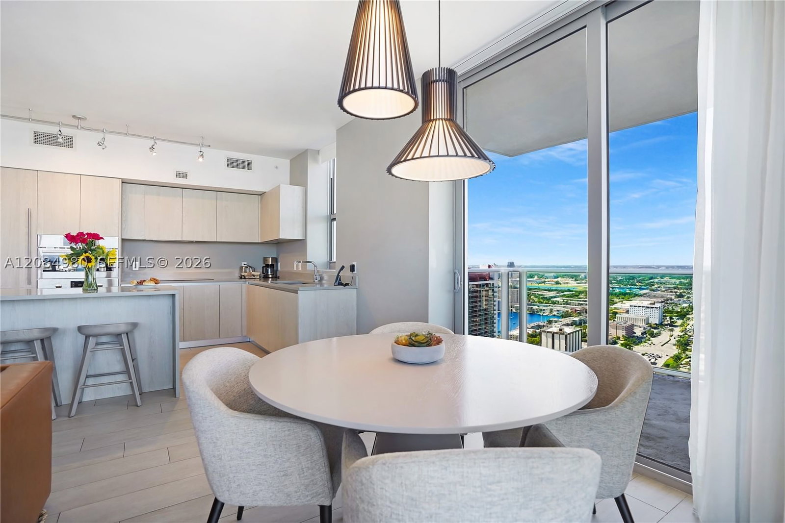 Real estate property located at 4010 Ocean Dr R3302, Broward, 4010 South Ocean Condo, Hollywood, FL